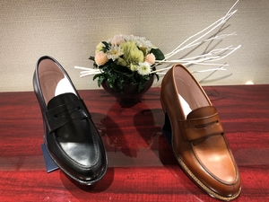【二子玉川店】カジュアルスタイルにおススメ!レディースローファー入荷。