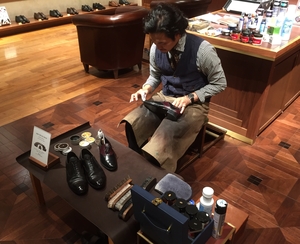 【日本橋髙島屋S.C.店】「R&Dお手入れ相談会」&「安達紙器シューケアボックスオーダー会」本日より開催！
