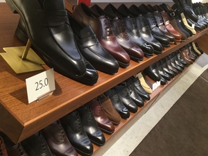 【東京ミッドタウン日比谷店】黒のドレスシューズが豊富で見逃せない！