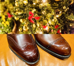 【日本橋髙島屋S.C.店】クリスマスにはブローグシューズを履きたくなる